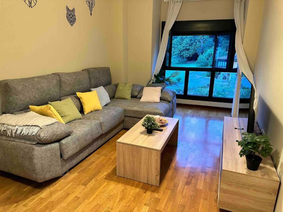 Apartamento Con Vistas A La Montana Infiesto Εξωτερικό φωτογραφία