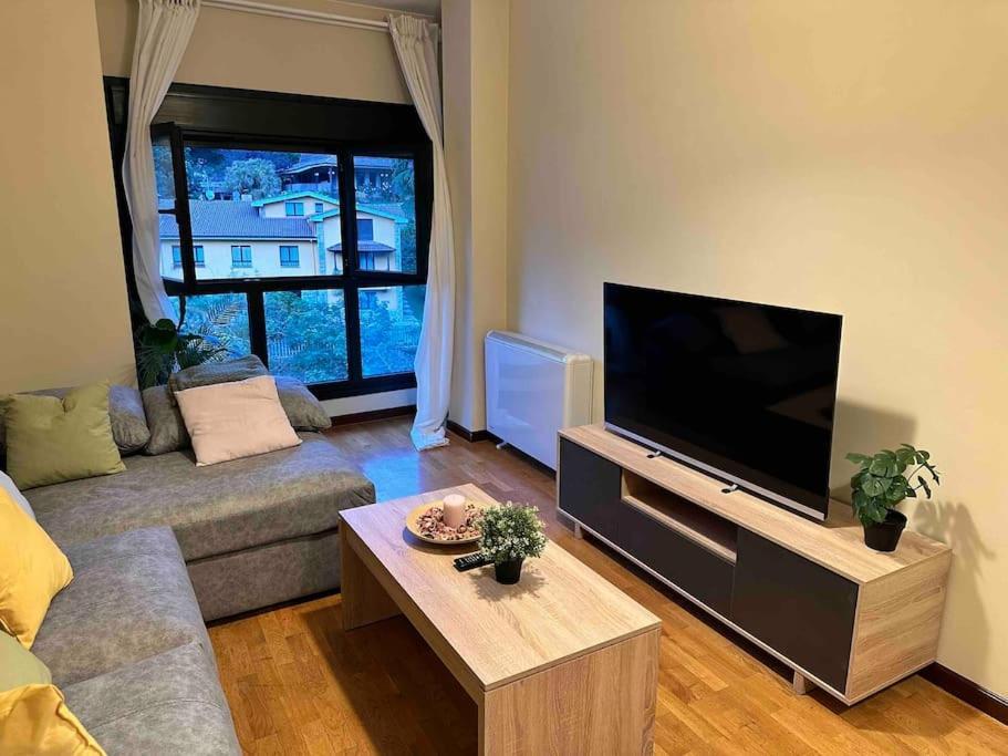 Apartamento Con Vistas A La Montana Infiesto Εξωτερικό φωτογραφία